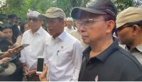 Menteri Lingkungan Hidup Hanif Nurofiq saat melakukan kunjungan kerja ke Bali, Selasa (27/05/2025). Foto: dok/pribadi