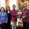 Wali Kota Denpasar menerima Wakil Rektor Bidang SDM, Keuangan dan Operasional, DR. Putu Ngurah Suyatna Yasa di Kantor Wali Kota Denpasar, Selasa (6/5/2025). Foto: dok/Pemkot Denpasar