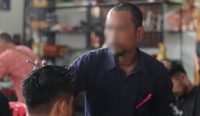 Pelatihan cukur rambut yang diikuti warga binaan Lapas Kelas IIA Kerobokan. Foto: dok/Lapas Kerobokan