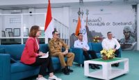 Foto: Talkshow kepahlawanan dr. Soebandi di Perpustakaan Universitas dr. Soebandi, Senin (16/6/2025).