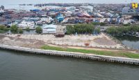 Pembangunan tanggul di pesisir Teluk Jakarta tahap 7. Foto: dok/pribadi
