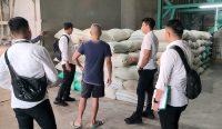 Foto: Satgas Pangan Polres Jember melakukan inspeksi mendadak di salah satu gudang beras di wilayah Jenggawah, Jember, Selasa (22/7/2025).