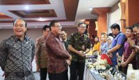 Sekda Denpasar Alit Wiradana dalam acara gelar Temu Usaha/Matchmaking antara pelaku UMKM dengan pelaku usaha besar, yang dilaksanakan pada Selasa (22/7/2025). Foto: dok/Pemkot Denpasar