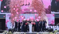 Foto: Pemkab Jember resmi melepas ribuan mahasiswa peserta Kuliah Kerja Nyata (KKN) Kolaboratif 2025, Kamis pagi (17/7/2025).