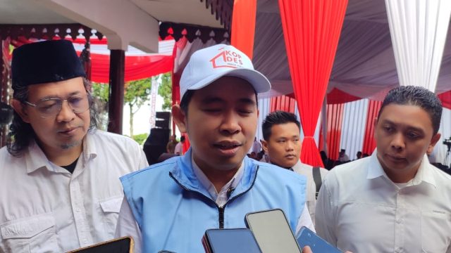 Bupati Jember, Muhammad Fawait, memberi keterangan usai mengikuti peluncuran 80.000 Koperasi Merah Putih secara virtual bersama Presiden Prabowo, Senin (21/7/2025).