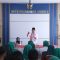 Bupati Jember Muhammad Fawait memberikan arahan kepada tenaga kesehatan saat meninjau Puskesmas Ambulu dalam rangka peluncuran program “Bunga Desaku”, Minggu (27/7/2025).