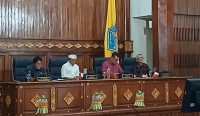Rapat paripurna DPRD Bali, pembahasan Raperda APBD Bali 2025, di Gedung Wiswasabha Kantor Gubernur Bali, Rabu (06/08/2025). (Foto: tim/diksimerdeka.com)