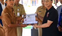 Bupati Klungkung I Made Satria Menerima Audiensi Lembaga Bantuan Hukum Cakra Eka Sudarsana (CES) bertempat di Rumah Jabatan Bupati Klungkung, Senin (16/6).