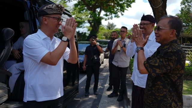 Menteri Perindustrian Agus Gumiwang bertemu dengan Gubernur Bali Wayan Koster, Sabtu (06/09/2025). Foto: dok/Pemprov Bali.