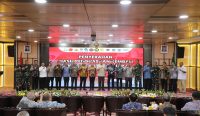 Satgas Penertiban Kawasan Hutan (PKH) menyerahkan 674.178,44 hektare lahan hasil penguasaan kembali kepada negara pada rapat di Gedung Utama Kejaksaan Agung, Jumat (12/9/2025). Foto: dok/Kejaksaan Agung