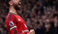 Kapten Manchester United Bruno Fernandes meluapkan emosi usai momen penting pertandingan, menunjukkan mental juara jelang duel panas West Ham vs Manchester United yang diprediksi berlangsung ketat hingga menit akhir. Sumber foto: X/@ManUtd_ID