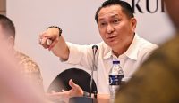 Ketua Komisi XII DPR RI, Bambang Patijaya, memimpin Kunjungan Kerja Spesifik Komisi XII di Pangkalpinang, Bangka Belitung, Kamis (12/2/2026), membahas kesiapan pasokan listrik jelang hari besar keagamaan. Foto: Ndy/Karisma.