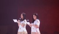 Diah Safira Prananda bersama sang ibunda Nancy Prananda saat pembukaan “Singasana Seni Bung Karno” di The Meru Sanur, Sabtu (28/2/26).