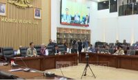 Rapat Komisi VI DPR RI yang membahas polemik impor 105 ribu pikap India tanpa kehadiran Dirut Agrinas.