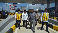Robert Rouw memimpin kunjungan kerja Komisi V DPR RI meninjau Tol Jakarta Merak di Banten