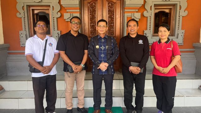 Bupati Klungkung Made Satria apresiasi dan bangga atas capaian Desa Banjarangkan menjadi Desa Matang Pengadaan Tahun 2026. Foto: dok/tim