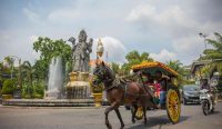 aktivitas kota denpasar dokar bali cuaca bali 4 mei 2026 cerah berawan