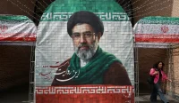 emimpin tertinggi Iran Mojtaba Khamenei menegaskan stok uranium dengan pengayaan tinggi milik Iran tidak boleh dipindahkan ke negara ketiga dalam kesepakatan damai apa pun dengan Amerika Serikat. Sikap keras Teheran ini muncul di tengah memanasnya krisis energi dan ketegangan geopolitik Timur Tengah. Foto: Majid Asgaripour/Reuters