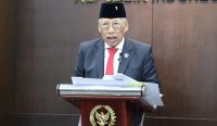 I Wayan Sudirta membacakan keterangan DPR RI terkait ratifikasi perjanjian internasional di Mahkamah Konstitusi