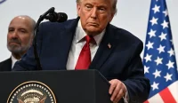 Donald Trump memberikan keterangan pers terkait kesepakatan damai Amerika Serikat dan Iran pada KTT G7 di Prancis, termasuk pembukaan Selat Hormuz dan rencana rekonstruksi Iran senilai Rp5.351 triliun.