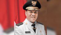 Bupati Kuansing, Suhardiman Amby. Foto: wikipedia