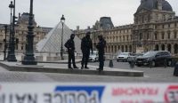 Perampokan Museum Louvre menjadi sorotan setelah dalang pencurian disebut kecewa karena rampasan perhiasan kerajaan dinilai masih kurang.