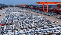 Trump Tarif Baru 80 Negara berdampak pada aktivitas ekspor mobil buatan China di Pelabuhan Taicang, Suzhou, di tengah memanasnya kembali persaingan dagang antara Amerika Serikat dan China.