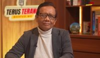 Mahfud MD Minta KPK Ambil Alih Kasus Febrie Adriansyah melalui surat terbuka yang ditujukan kepada Presiden Prabowo Subianto.
