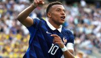 Prancis vs Swedia – Kylian Mbappe merayakan gol ketiga Prancis saat membawa Les Bleus menang meyakinkan atas Swedia pada babak 16 besar Piala Dunia 2026.