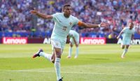 Kylian Mbappe merayakan gol spektakuler saat Prancis vs Maroko di perempat final Piala Dunia 2026.