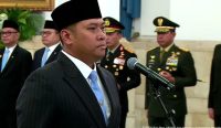 Sudaryono Kepala BGN mengucapkan sumpah jabatan saat dilantik Presiden Prabowo Subianto sebagai Kepala Badan Gizi Nasional di Istana Negara.