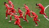 Pemain Swiss merayakan kemenangan adu penalti atas Kolombia untuk lolos ke perempat final Piala Dunia 2026 dan menghadapi Argentina.