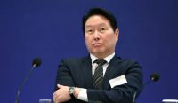 Perceraian Bos SK Group: Chairman SK Group Chey Tae-won menjadi sorotan setelah pengadilan Korea Selatan memerintahkannya membayar kompensasi perceraian senilai Rp11,54 triliun kepada mantan istrinya.