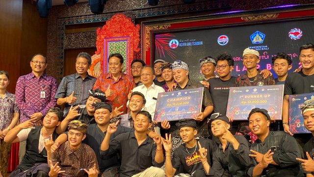 Gubernur Bali Wayan Koster bersama peserta Mixology & Flair 2026. Foto: diksimerdeka.com