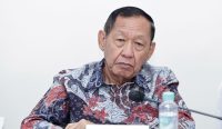 Raut wajah serius Anggota Komisi V DPR RI, Hamka B. Kady, saat melontarkan peringatan keras soal potensi pemborosan anggaran proyek modifikasi cuaca.