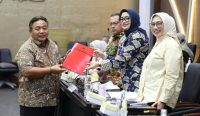 Nyoman Parta soroti upah pekerja Bali Rp3,2 juta dalam pembahasan RUU Pelindungan Ketenagakerjaan