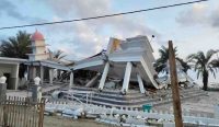 Masjid Al-Istiqomah Ronting ambruk akibat gempa M 7,7 Flores di Manggarai Timur NTT