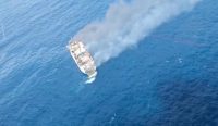 KMP Putri Yasmin terbakar di Selat Lombok terlihat dari udara