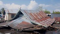 Rumah Ambruk di Nagekeo Setelah Gempa M7 NTT