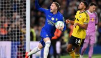 Aksi Cole Palmer merayakan gol saat memulai kebangkitan sensasional Chelsea atas Leeds. Peran vitalnya menjadi sorotan utama dalam Prediksi Chelsea vs Hull City di Liga Inggris. Foto: Mike Hewitt/Getty Images.