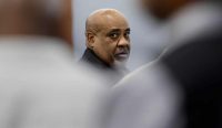 Raut wajah mantan bos geng Duane Keith Davis saat jalani sidang kasus Pembunuhan Tupac Shakur di pengadilan Las Vegas.