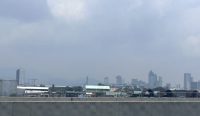 Kabut asap pekat kiriman karhutla Indonesia selimuti wilayah Cebu City.