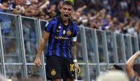 Selebrasi buas Lautaro Martinez usai mencetak dua gol untuk Inter Milan di Serie A. Mampukah El Toro kembali mengamuk? Simak ulasan lengkapnya di Prediksi Inter Milan vs Udinese. (Kredit Foto: Matteo Bazzi/EPA)