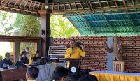 Ketua Dewan Pimpinan Daerah (DPD) Partai Golkar Provinsi Bali I Gede Sumarjaya Linggih alias Demer saat memberikan sambutan dalam acara Rakerda di Gong Perdamaian, Kertalangu, Denpasar, Sabtu (3/10/2026). Foto: dok/diksimerdeka.com
