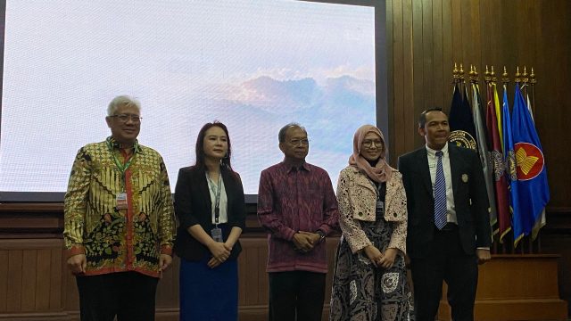Gubernur Bali Wayan Koster membuka Asia-Pacific Network for Housing Research (APNHR) Conference 2026 di Politeknik Pariwisata Bali, Badung, Senin (5/10/2026). Foto: dok/diksimerdeka.com