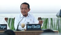 enko ESDM Bahlil Lahadalia berbicara memberikan jaminan kelancaran stok BBM Bali dalam Sidang Kabinet Paripurna di Istana Kepresidenan. Foto: BPMI Setpres/Muchlis Jr.